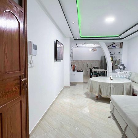 Mira Appartement -Lovely, Tidy & Close To Beaches And City Center อัลฮอเคม่า ภายนอก รูปภาพ