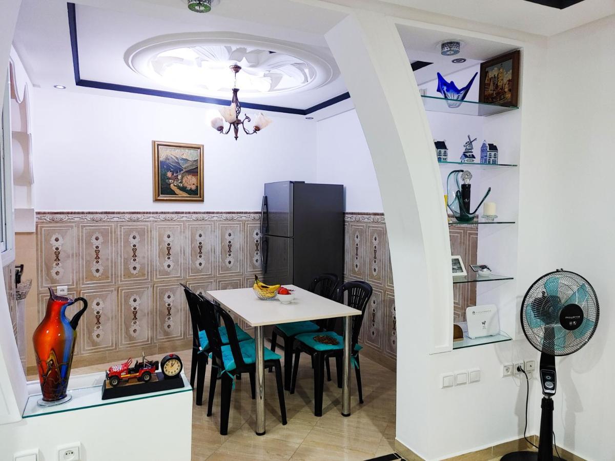 Mira Appartement -Lovely, Tidy & Close To Beaches And City Center อัลฮอเคม่า ภายนอก รูปภาพ