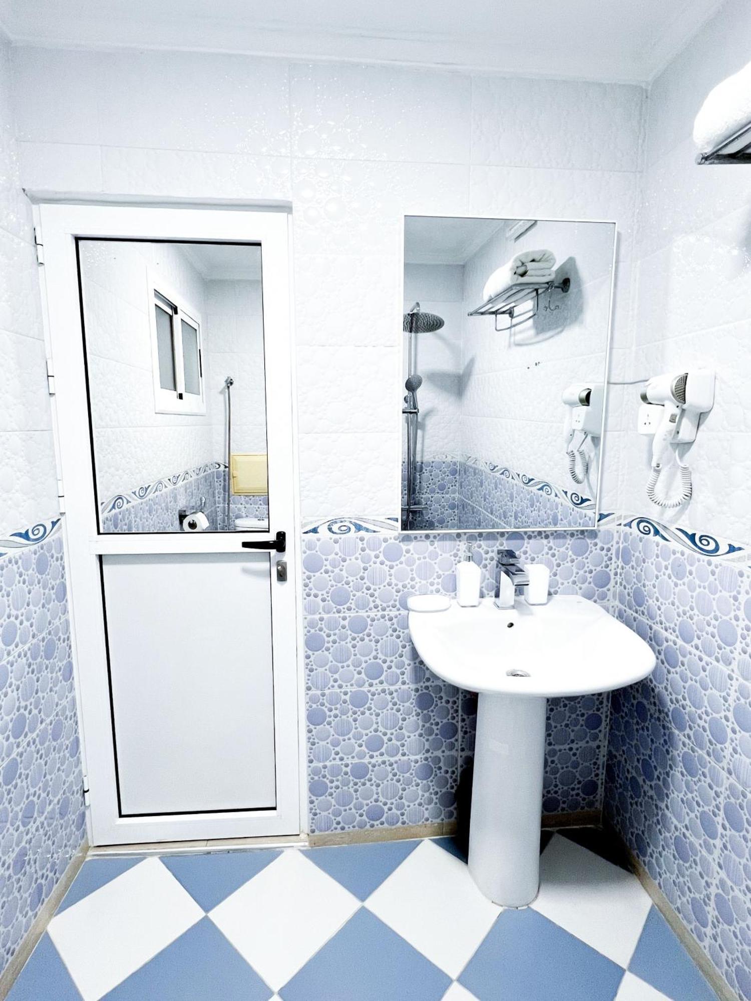 Mira Appartement -Lovely, Tidy & Close To Beaches And City Center อัลฮอเคม่า ภายนอก รูปภาพ